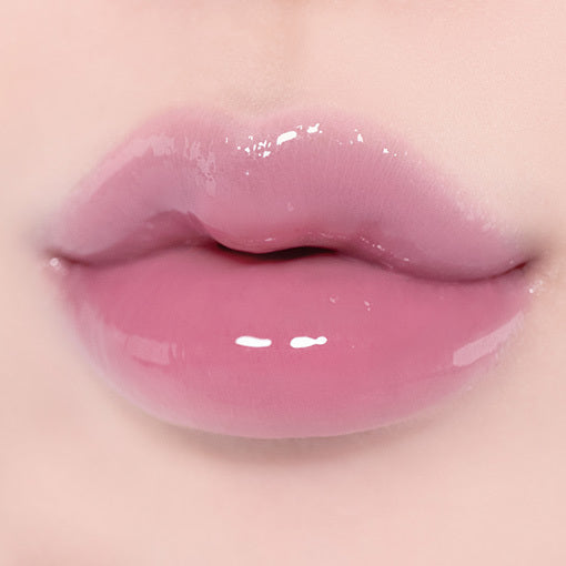 Fwee 4D Voluming Plumper 5.3g: A lip plumper that adds volume and enhances the appearance of lips for a fuller look.