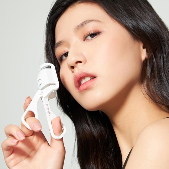 CILHOUETTE Smart Heating Eyelash Curler