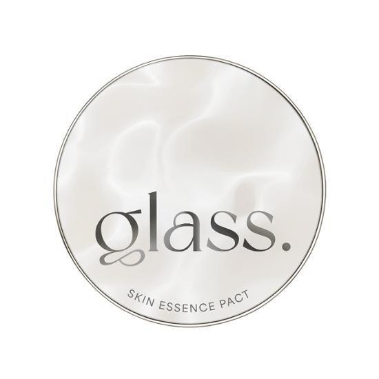 AGE20's Glass Skin Essence Pact Glow SPF50+ / PA++++ 12.5g - Original + Refill, for glowing skin defense.