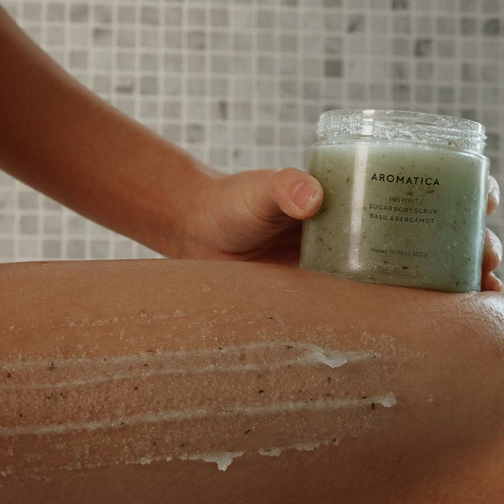 AROMATICA-Sugar-Body-Scrub-Basil-_-Bergamot2.jpg