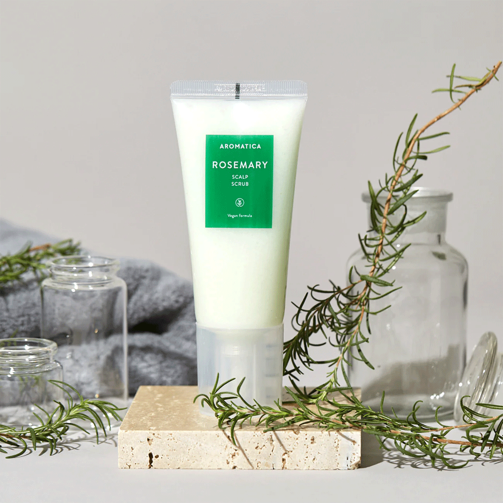 Includes rosemary extract known for its stimulating and soothing properties.