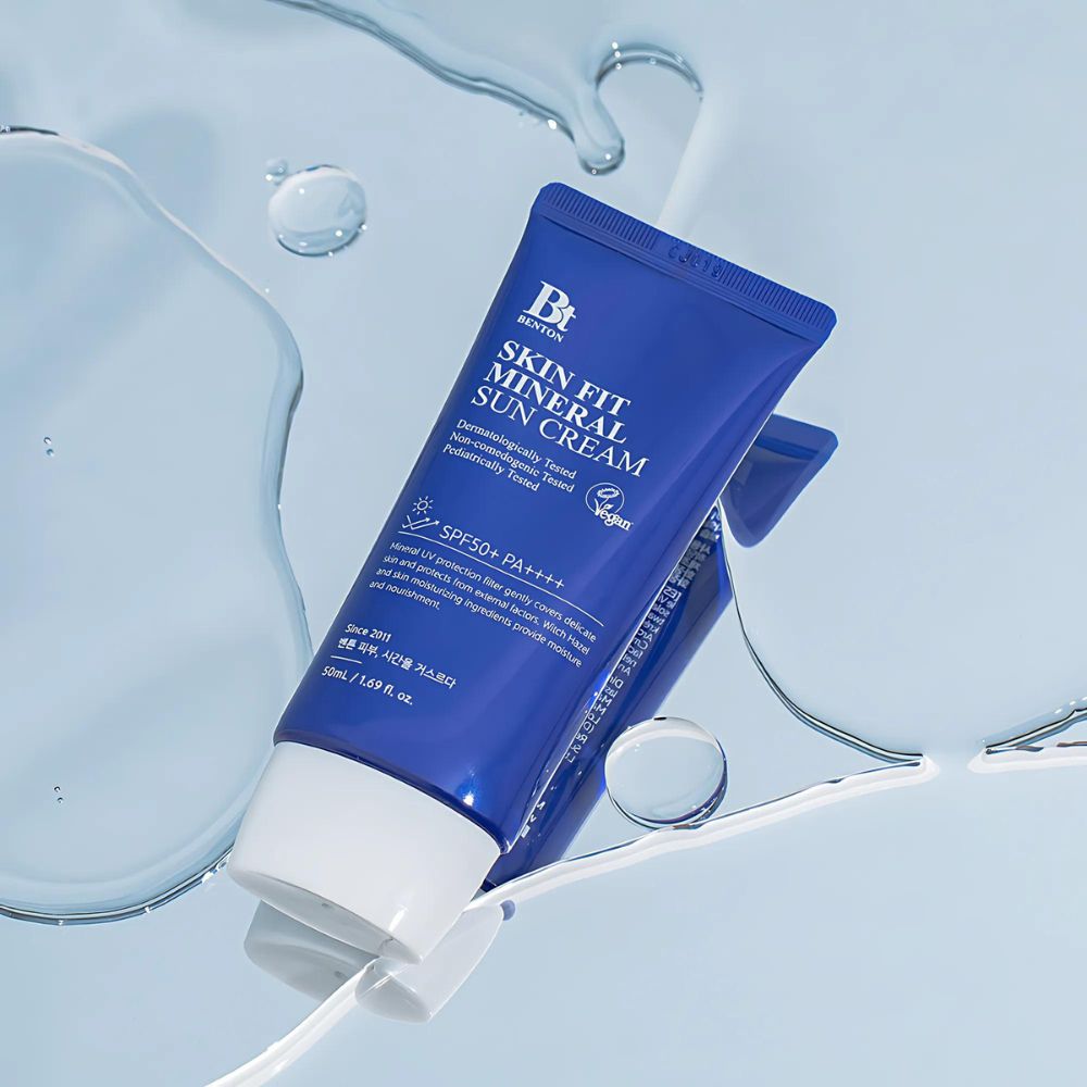 This sunscreen features a blend of physical UV filters, such as zinc oxide and titanium dioxide, which offer broad-spectrum protection against harmful UVA and UVB rays. 