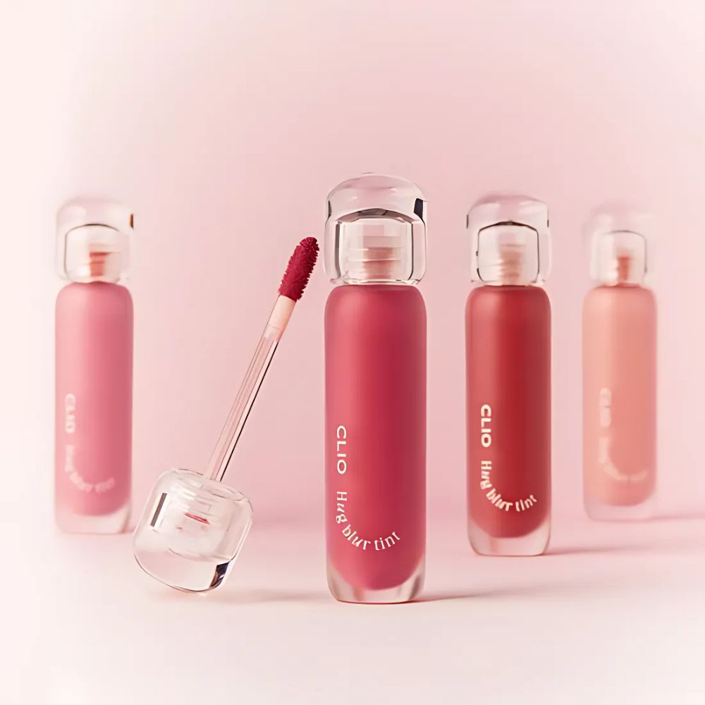 Available in 8 gorgeous shades, this tint provides a comfortable, lightweight feel that hugs your lips, creating a flawless, airbrushed look.