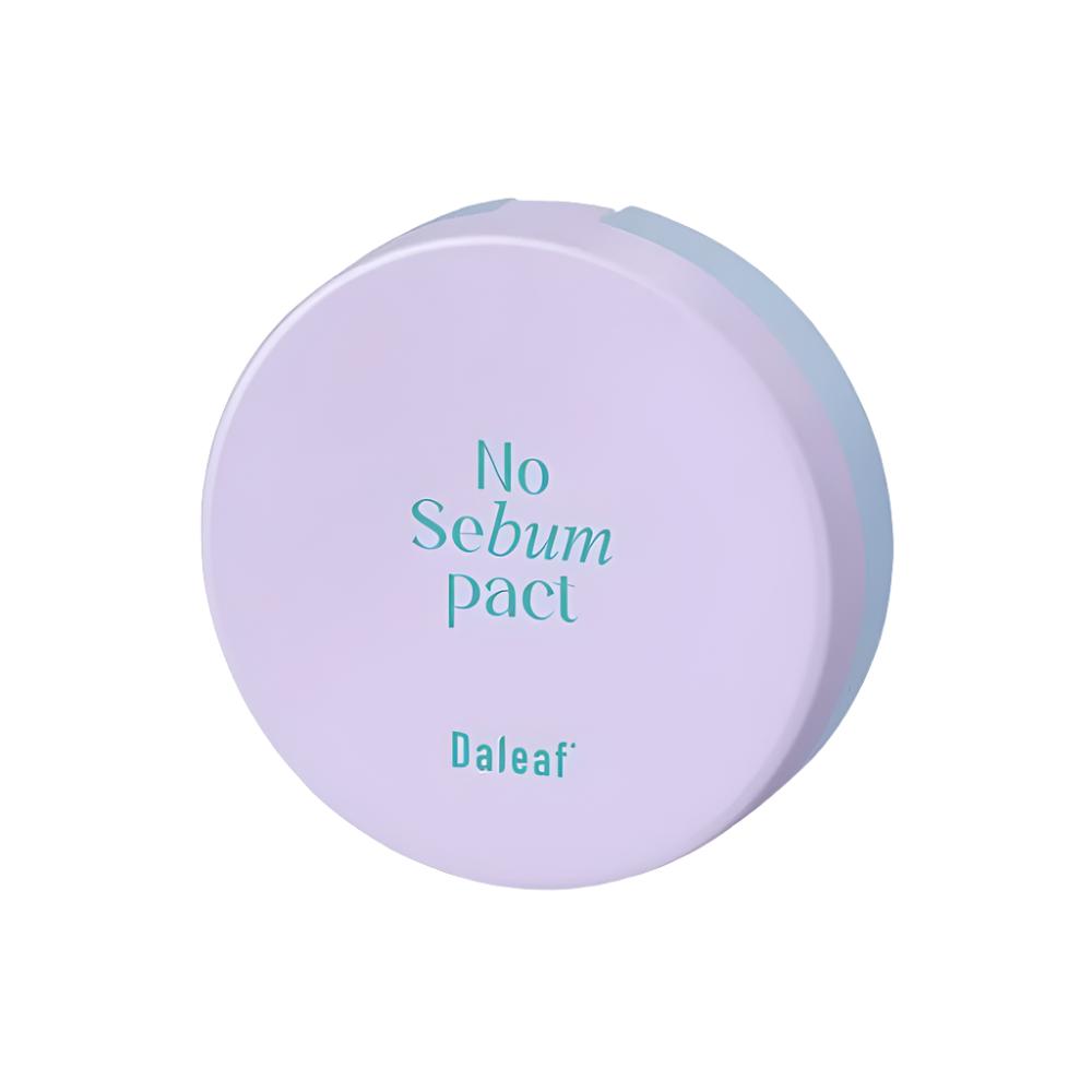 Daleaf Glam Sebum Pact 5g is a compact, oil-absorbing powder designed to control excess sebum and shine throughout the day