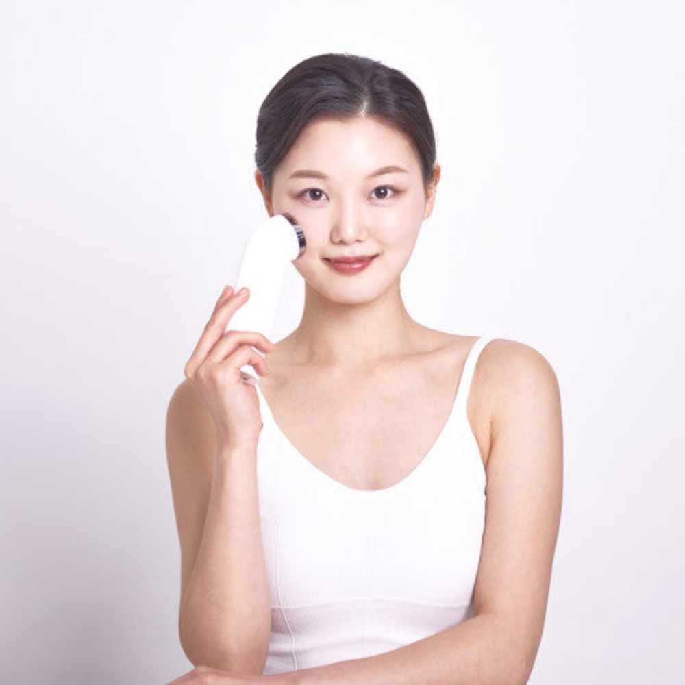 Dr.LeE Dr.EP Beauty Device Booster Lifting Electroporation Drep-v2: A cutting-edge beauty device that uses electroporation for skin lifting and boosting.