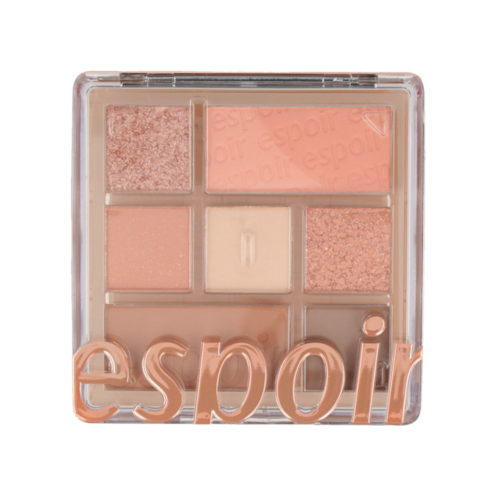 Includes a mix of matte, shimmer, and metallic finishes to create depth and dimension in your eye makeup.