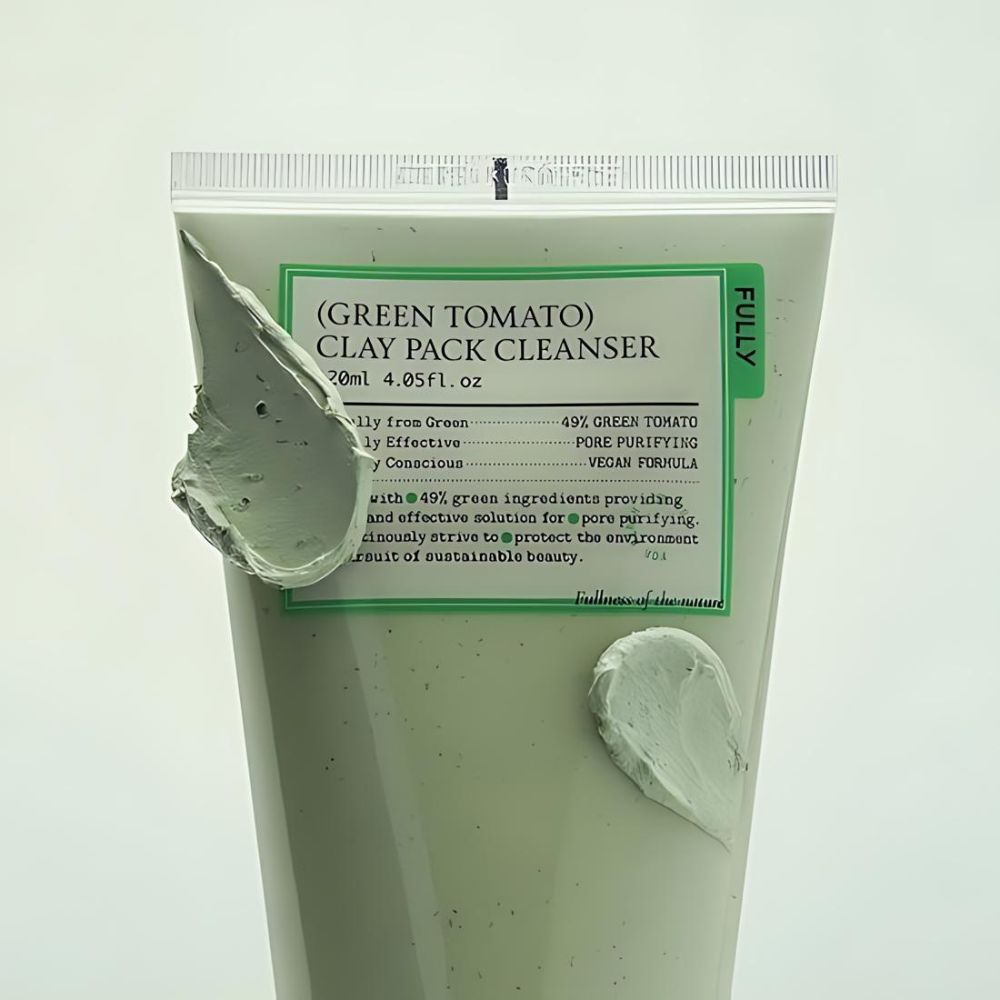 This dual-purpose product works as both a cleanser and a mask, effectively removing dirt, oil, and impurities while absorbing excess sebum. 