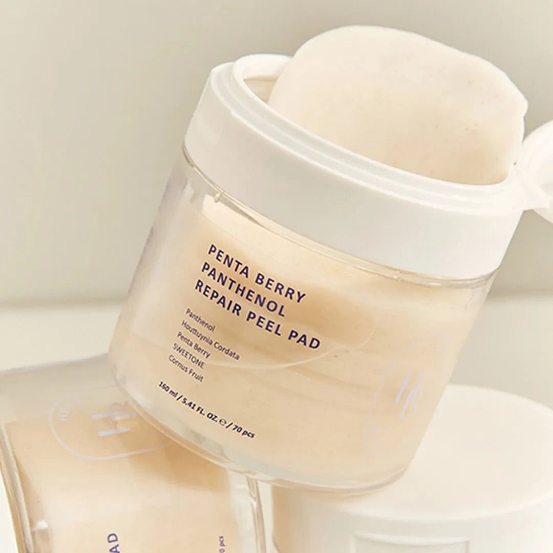  HEVEBLUE Pentaberry Panthenol Repair Peel Pad, 160ml*70ea, for effective exfoliation and skin rejuvenation.