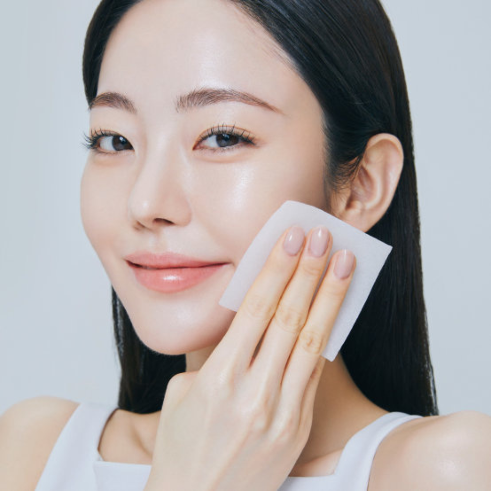 ILLUMIEL Mulgyeol Subun Nemo Pad 260g * 60 pads, designed to provide effective exfoliation and cleansing.