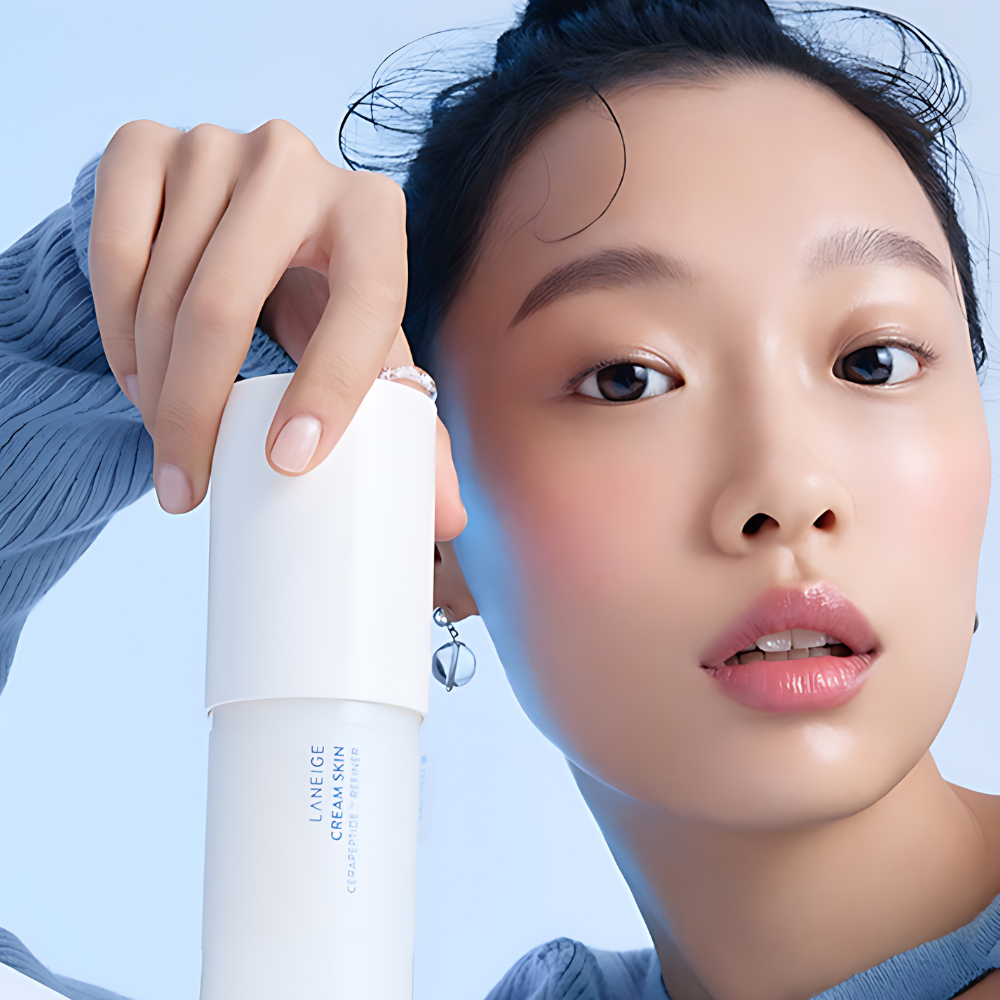 Woman holding the LANEIGE Cream Skin Planning Set 170ml (120ml refill pack + mist pump)