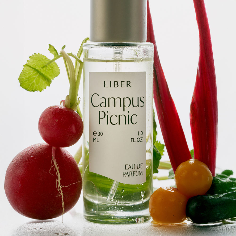 LIBEREauDeParfum30ml_CampusPicnic_2.png