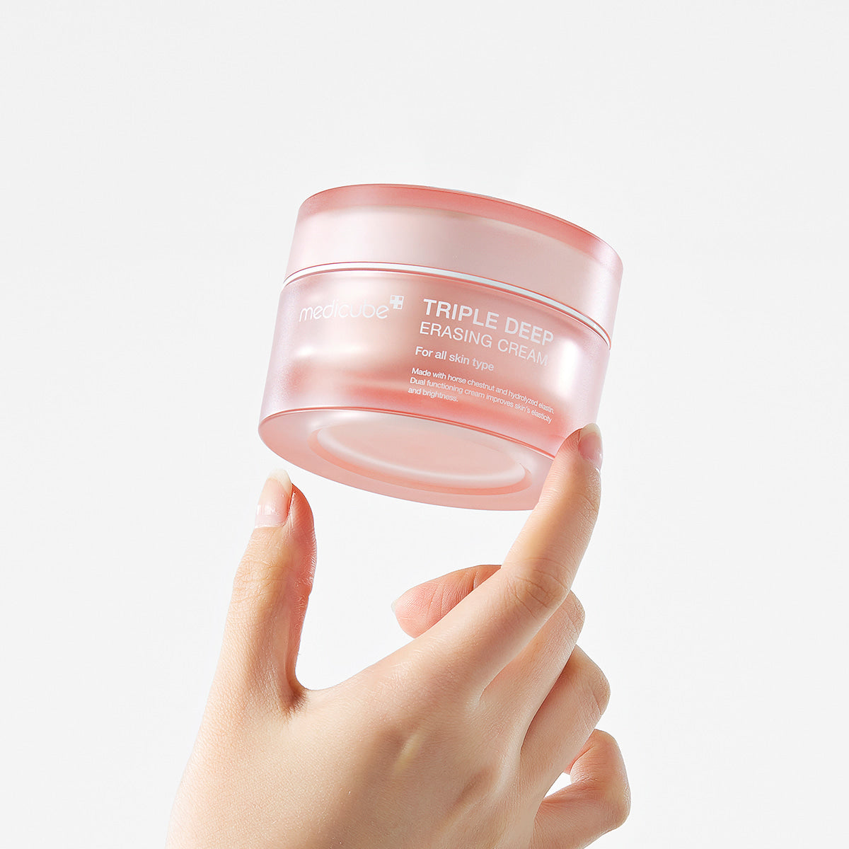 MEDICUBE Triple Collagen Cream 4.0 50ml - Nourishing cream with triple collagen technology for smooth skin.