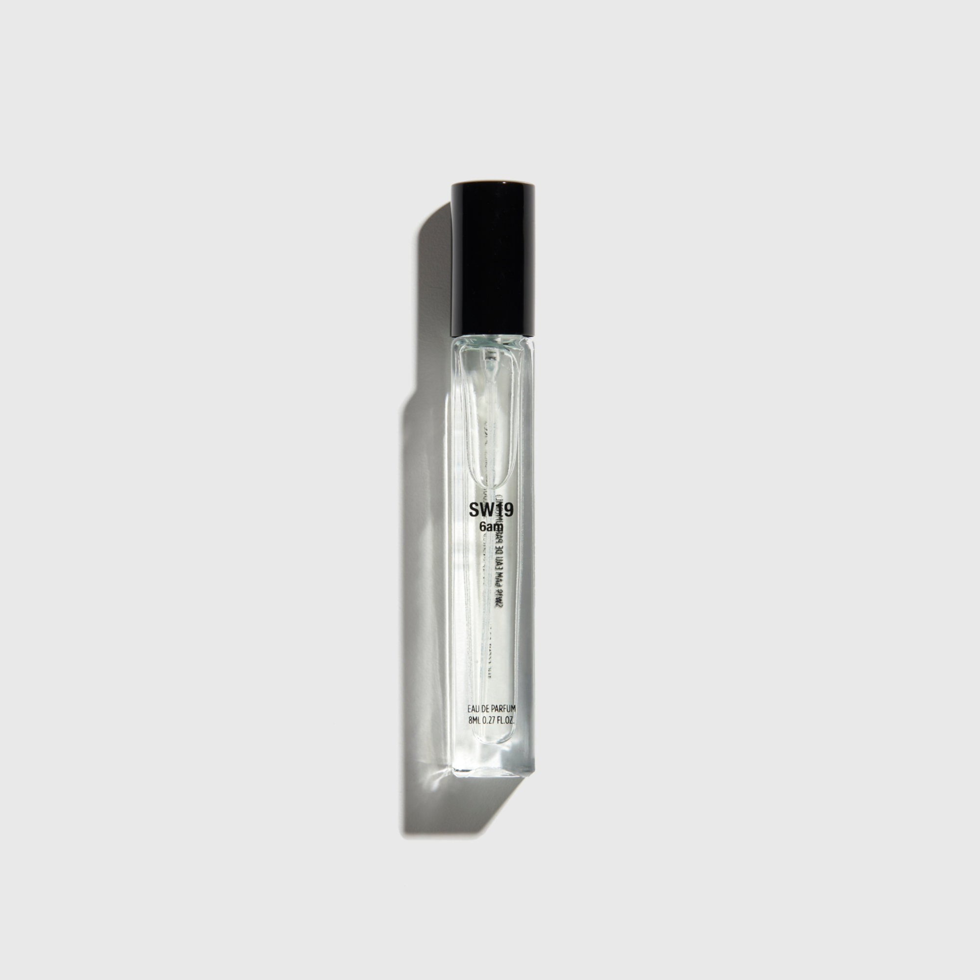 The core of the fragrance, which develops after the top notes dissipate, featuring floral, spicy, or woody elements.