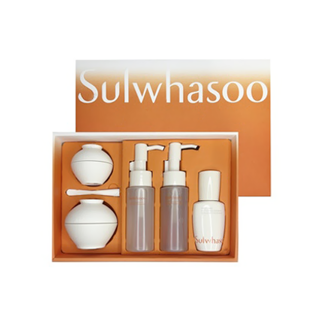 A luxurious Sulwhasoo The Ultimate S Eyecream Set, perfect for rejuvenating and nourishing the delicate skin around the eyes.