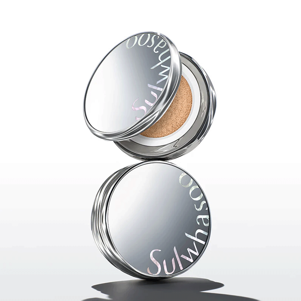 Compact powder by Sulwhasoo in a chic case, with SPF50+/PA+++ and available in 8 different colors.