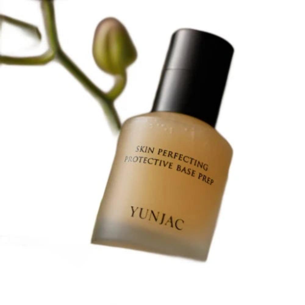 YUNJAC Skin Perfecting Protective Base Prep 40ml, creates a smooth canvas for makeup.