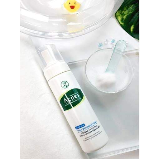 ACNES Clear and White Foaming Wash 150ml - DODOSKIN