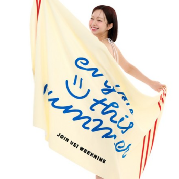 Weeknine Smile Beach Towel, Red-1pc