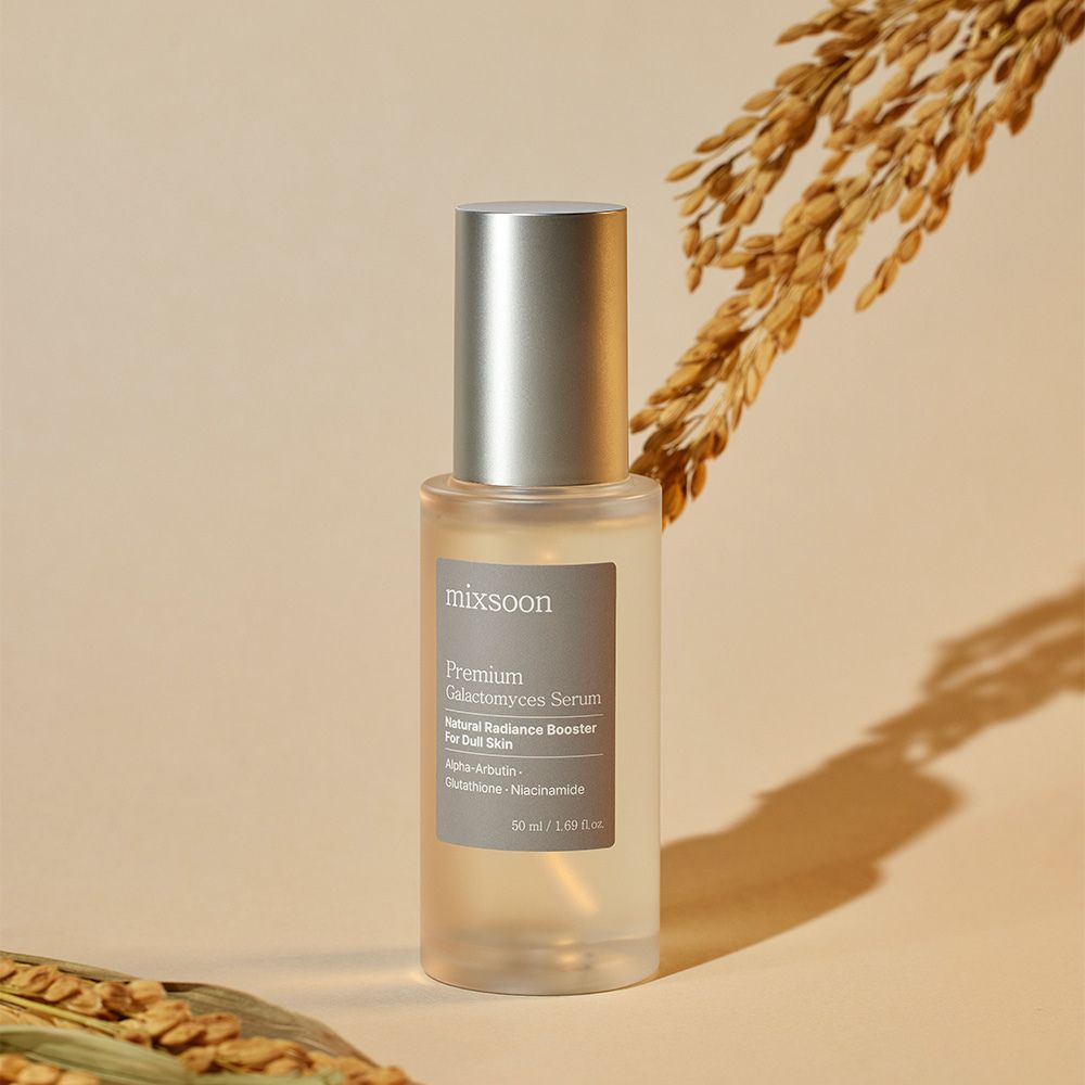  This serum is designed to brighten, hydrate, and improve the overall texture of the skin. Galactomyces helps to refine pores, boost skin elasticity, and reduce the appearance of fine lines and dullness, promoting a radiant and youthful complexion. 