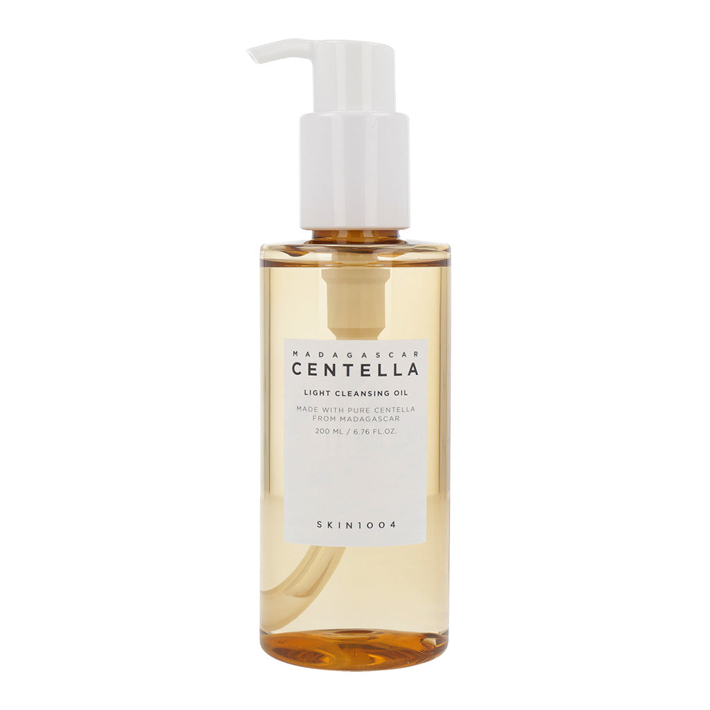 An image of SKIN1004 Madagascar Centella Light Cleansing Oil, a 200ml bottle for gentle and nourishing skin cleansing.